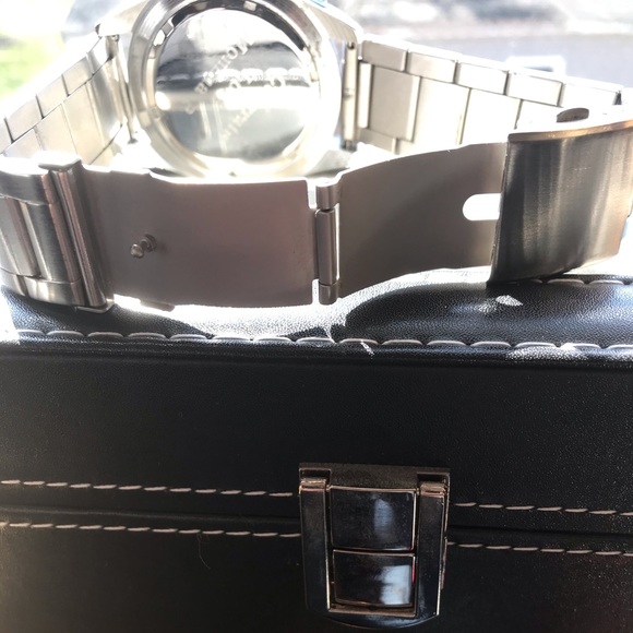 Danbury Men's Wrist Watch - Picture 7 of 8